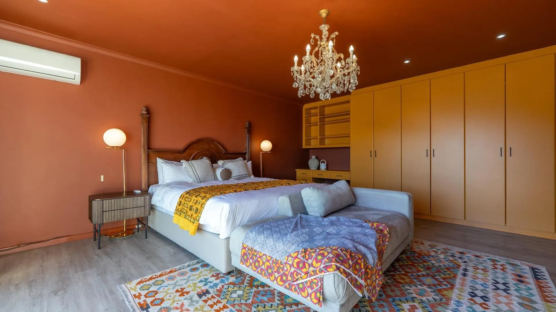 New! Kinvara Villa With Pool, Gym & Lion'S Head View Cape Town