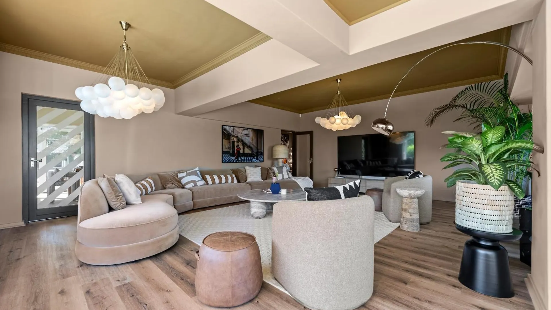 New! Kinvara Villa With Pool, Gym & Lion'S Head View Cape Town