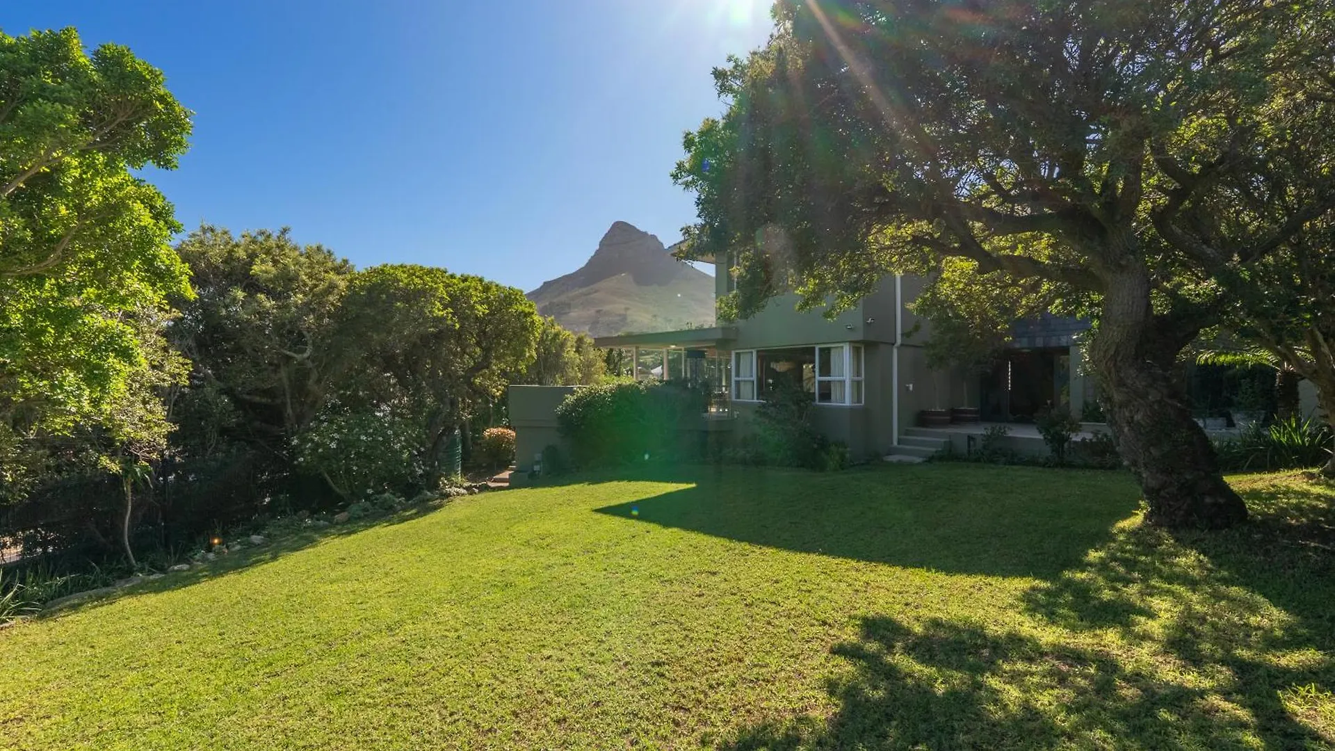 New! Kinvara Villa With Pool, Gym & Lion'S Head View Cape Town