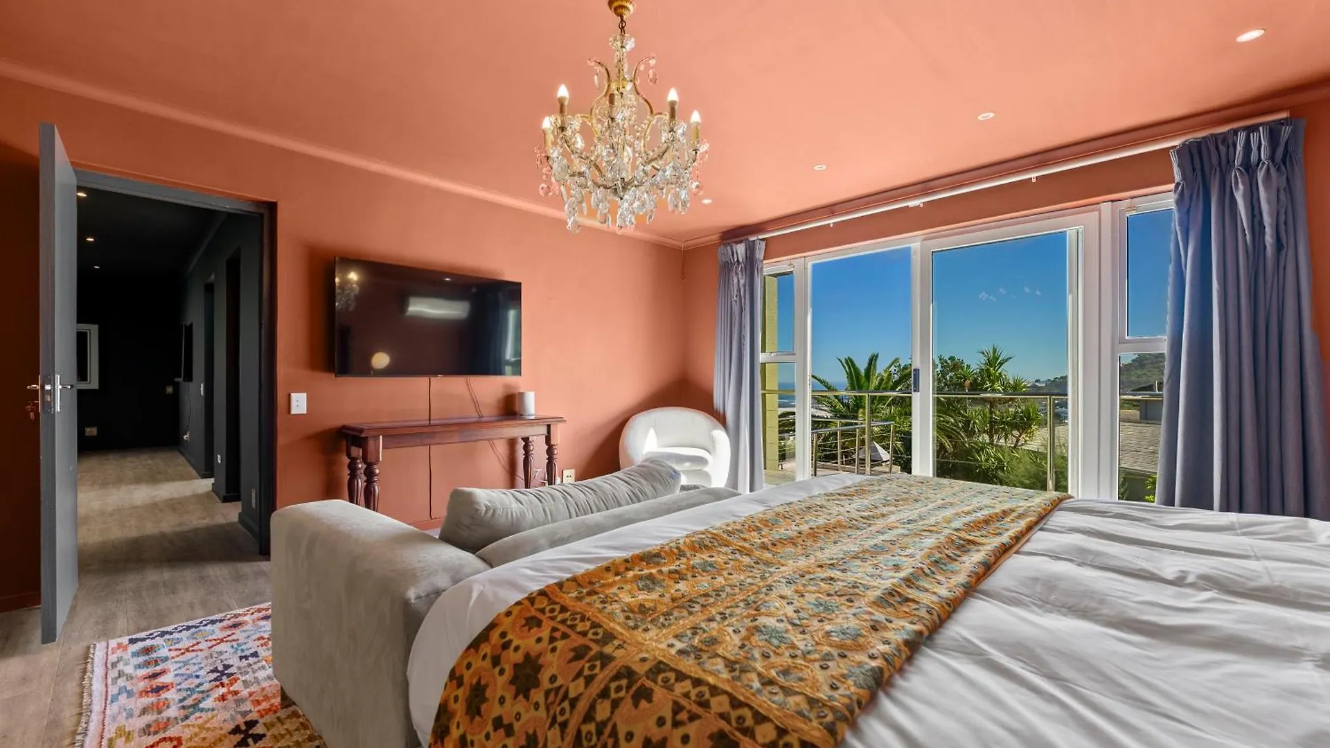 New! Kinvara Villa With Pool, Gym & Lion'S Head View Cape Town